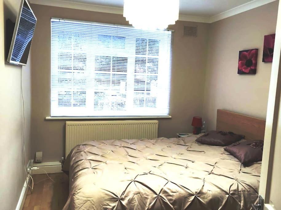 Apartament 2 Bed Flat Near Station With Parking&Comgarden Sutton  Zewnętrze zdjęcie